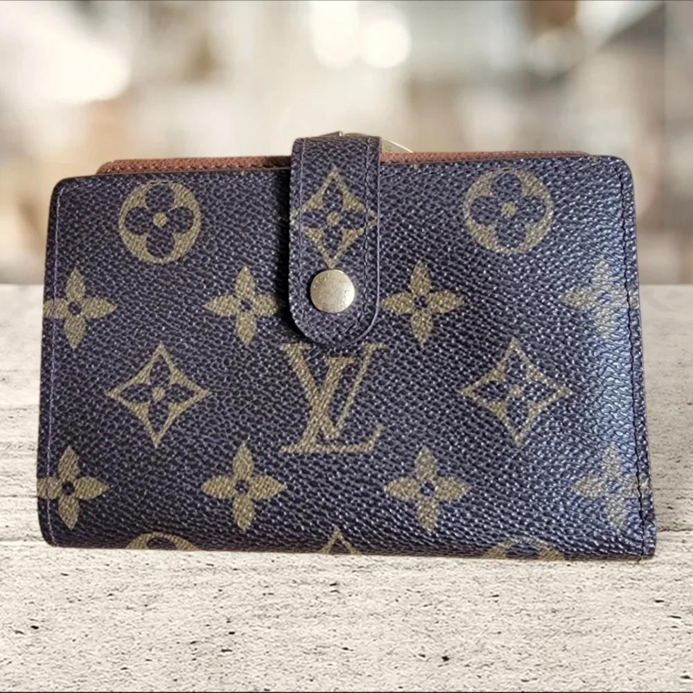 Louis Vuitton purse wallet - Picture 1 of 12